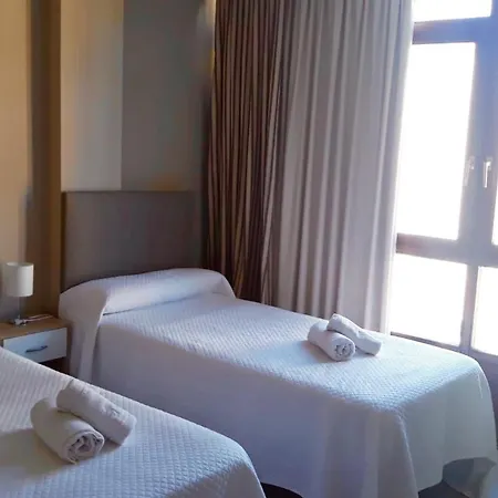 Guest house Alojamientos Rooms Catamaran Castro Urdiales