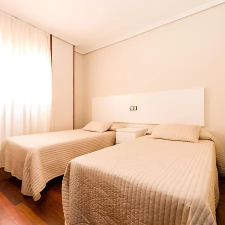 Guest house Alojamientos Rooms Catamaran Castro Urdiales