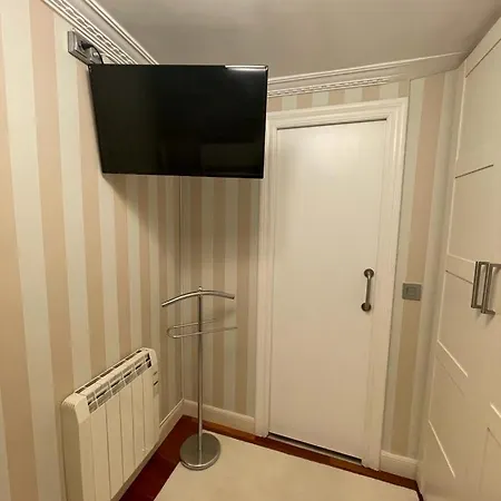 Catamaran Pensionat *