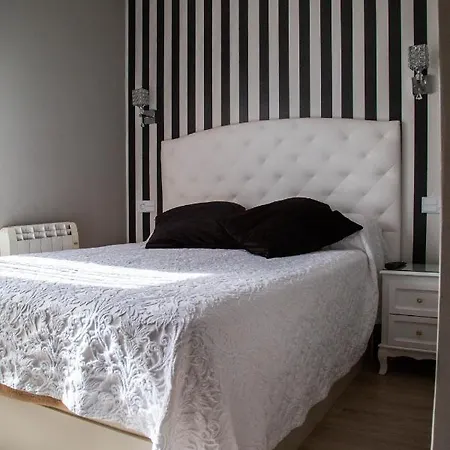 Guest house Alojamientos Rooms Catamaran Castro Urdiales