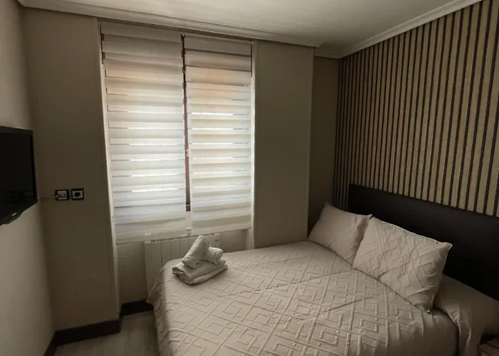 Catamaran Кастро-Урдиалес