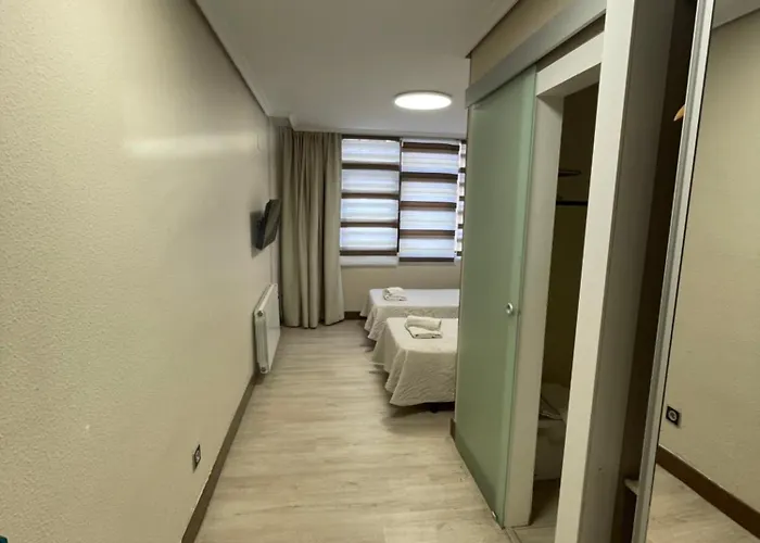 Catamaran Кастро-Урдиалес